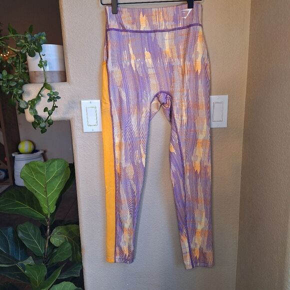Gymshark leggings purple and yellow leggings - Picture 2 of 6